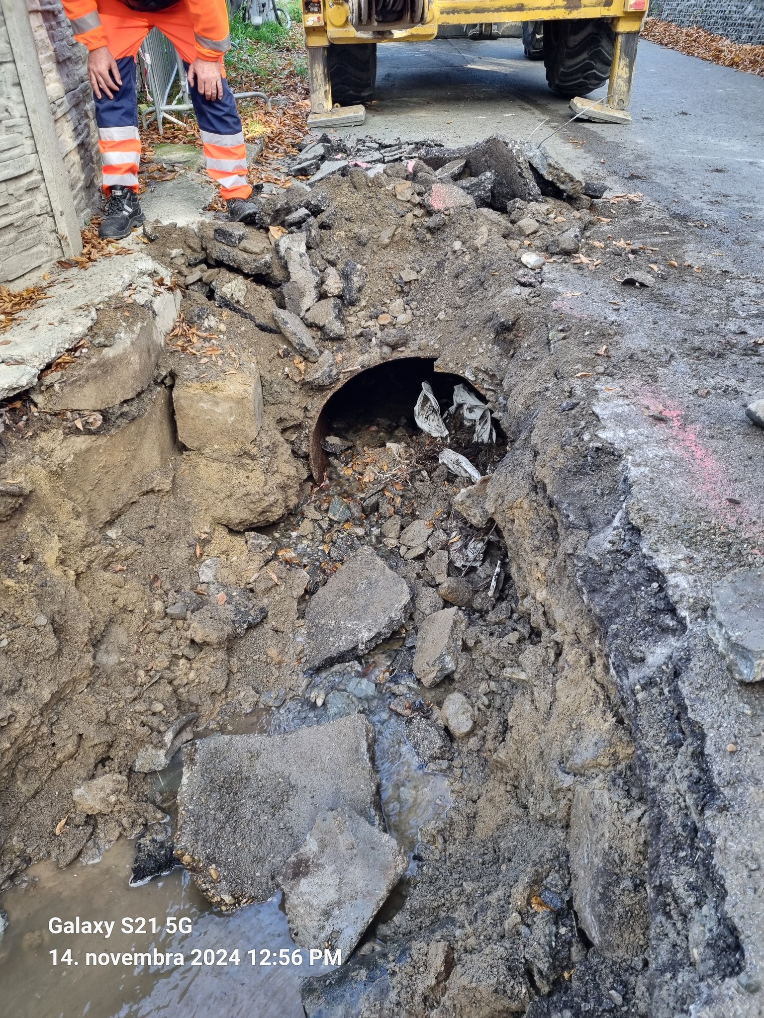 potocna poskodena cesta | WebJET CMS